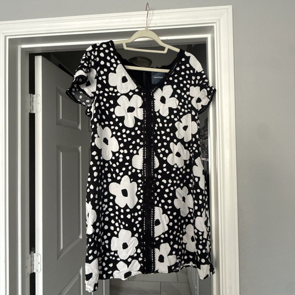 Modcloth Black & White Shift Dress Midi V Neck Retro Floral Crochet Size XL